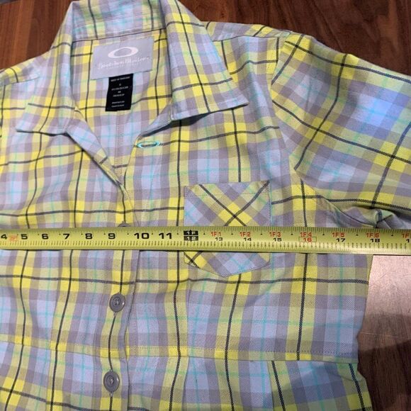 Gretshen Bleiler for Oakley blouse/shirt, sz s, fitted empire cut, flannel - Picture 7 of 16
